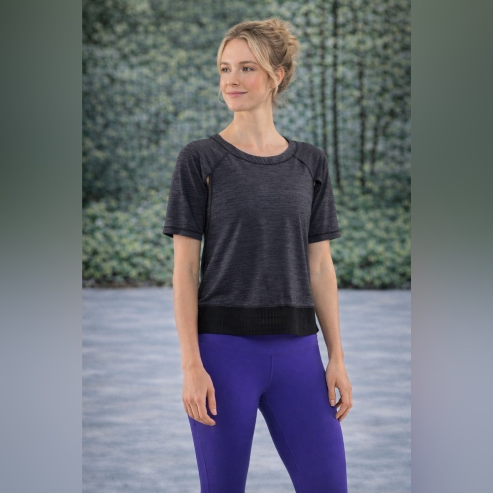 Lululemon Sun Runner Short‎ Sleeve Black Size 4 - Picture 2 of 13